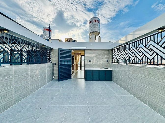 NÉT CĂNG!!! Tuyệt phẩm 5 Lầu THANG MÁY gara đậu 2 xe hơi Quang Trung