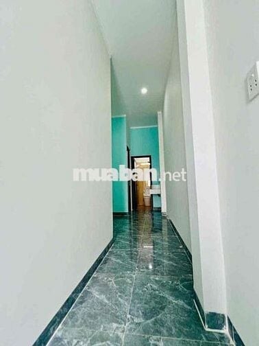 Hàng ngợp,nhà 1 lầu 1 trệt,1 xẹc đường Lê văn tách