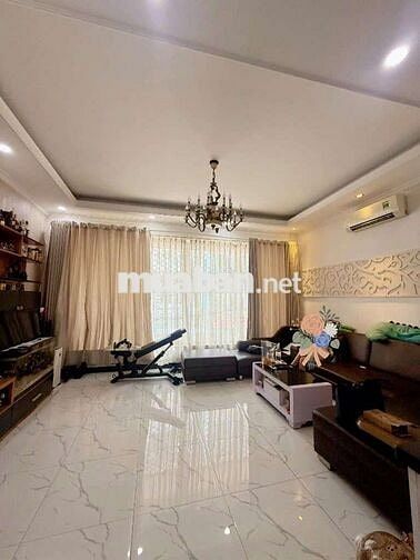 NHÀ 3 TẦNG ĐẸP — HẬU GIANG PHƯỜNG 12  (5,6m x 14m)