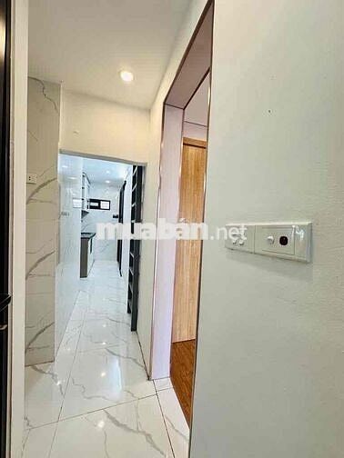 Tập Thể C8 Quỳnh Mai ~ 65m2 ~ Sổ Đỏ  -Vị trí TT HBT