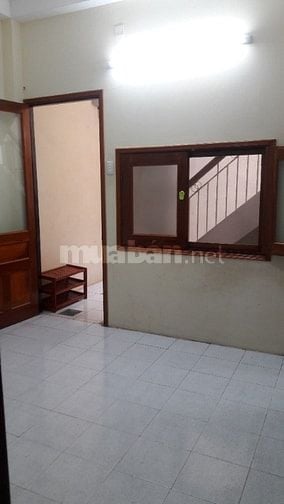 Cho thuê phòng trọ 20m2 Đường Số 1 Chu Văn An, Quận Bình Thạnh 4.5tr