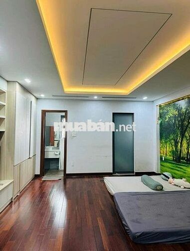 NHÀ MỚI SIÊU VỊ TRÍ KINH DOANH - Huỳnh Văn Bánh,PN - Trệt 3 Lầu