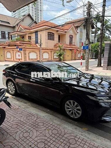 Toyota Camry 2.0 G đời cuối 2021