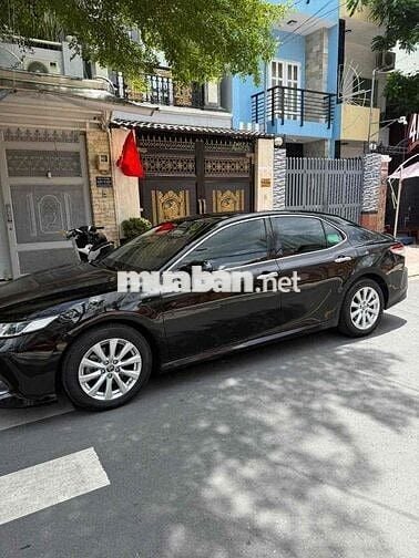 Toyota Camry 2.0 G đời cuối 2021
