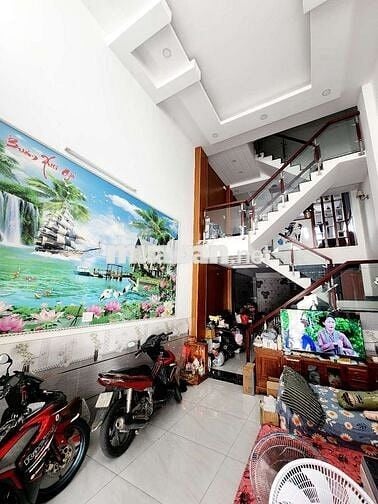 Siêu Phẩm trệt lững 3 lầu, Q12, đường nhựa 8m, shr giá 6.2 tỷ tl
