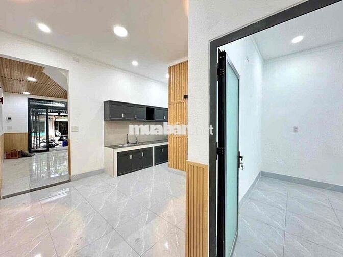 Bán nhà mặt tiền đư���ng Nguyễn Thị Tồn , vị trí kinh doanh buôn bán
