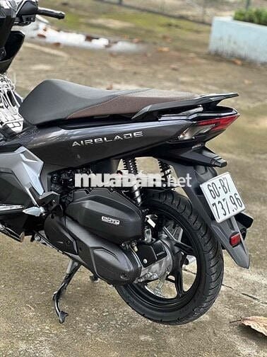 AB 150 ABS có hỗ trợ góp