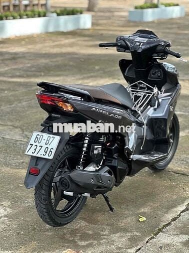 AB 150 ABS có hỗ trợ góp
