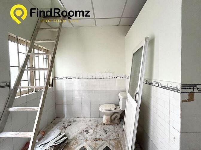DÃY TRỌ TRUYỀN THỐNG Mới (sẵn Máy Lạnh) gần CVPM QUANG TRUNG