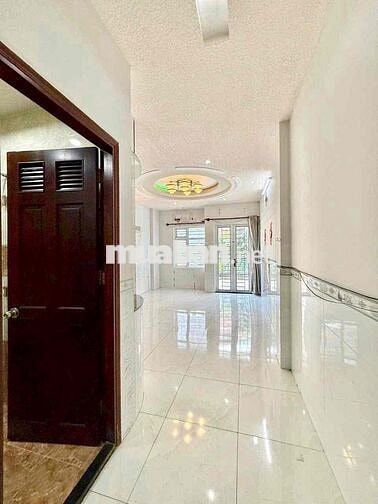 Cho thuê nhà nguyên căn đường số 7A KDC TÊN LỬA-4x20m XD 3,5L giá 20tr
