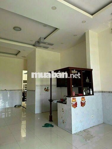Cần bán Gấp nhà 60m2 Chỉ 750 triệu có SHR Xã Tân Hiệp Hóc Môn.