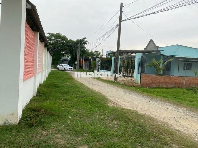Bán gấp lô đất thổ cư 147m² trung tâm Hậu Nghĩa – Giá chỉ 850 triệu!