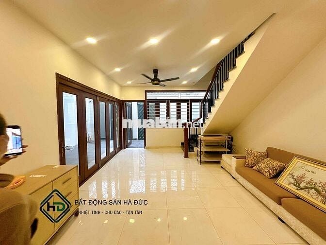Biệt thự 8x16 full nội thất có gara ô tô đối diện UBND Quận 12