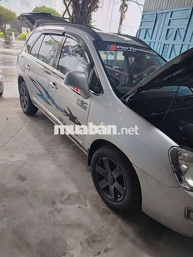 Kẹt bán nhanh Carens máy dầu siêu tiết kiệm dầu