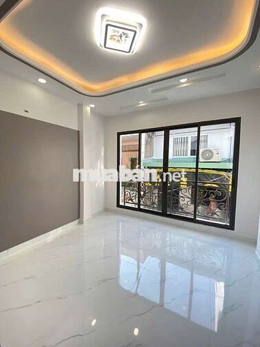 Bán nhà hẻm Lò Gốm, 3 tầng, ngang 3,7m dài 8m, chỉ 4,2 tỷ