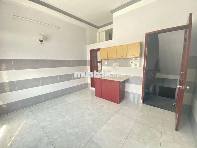 TRọ 2tr2- Cửa sổ trời- Thoáng, NVS rộng