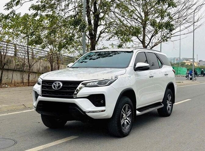 Toyota Fortuner 2021 2.4G 4x2AT - 60000 km