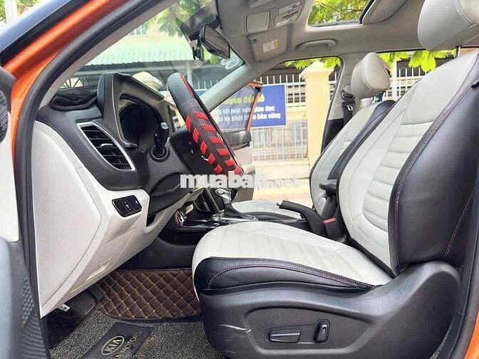 Kia Seltos 2021 1.4  Premium - 67000 km. xe zin.