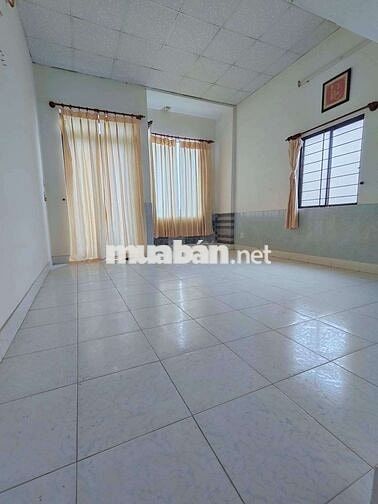 Nhĩnh 2 tỷ nhà 2 tầng NINH KIỀU dtsd 140m2 HXH cách cầu cái răng 500m