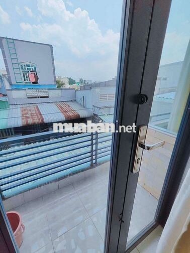 Nhĩnh 2 tỷ nhà 2 tầng NINH KIỀU dtsd 140m2 HXH cách cầu cái răng 500m