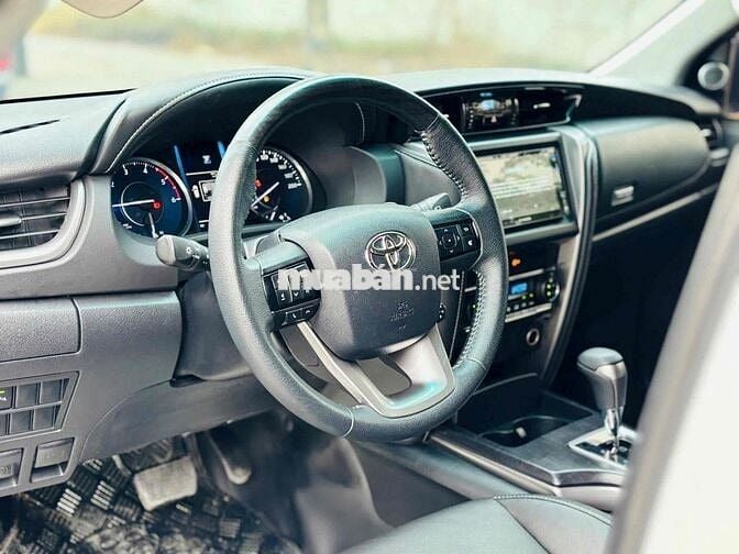 Toyota Fortuner 2021 2.4G 4x2AT - 60000 km
