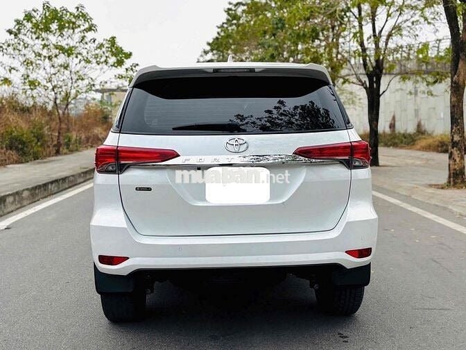 Toyota Fortuner 2021 2.4G 4x2AT - 60000 km