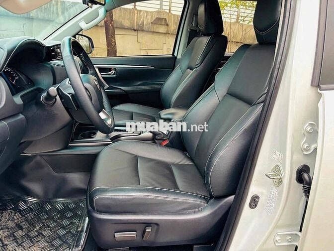 Toyota Fortuner 2021 2.4G 4x2AT - 60000 km