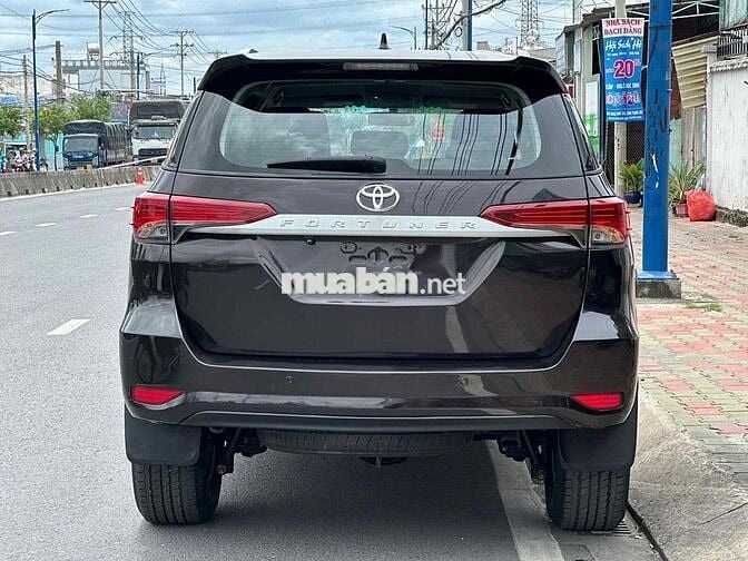 Toyota Fortuner 2017 2.4G 4x2 - 135000 km. xe zin