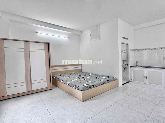 Căn hộ CC full nội thất cửa sổ lớn khu  ĐH Bách Khoa - HUFLIT