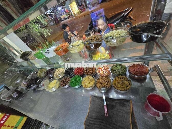 Cần sang gấp quán chè và sinh tố