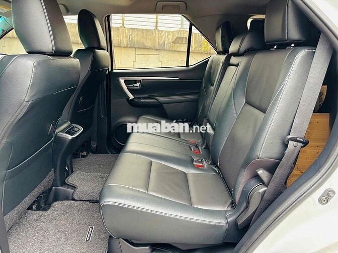 Toyota Fortuner 2021 2.4G 4x2AT - 60000 km