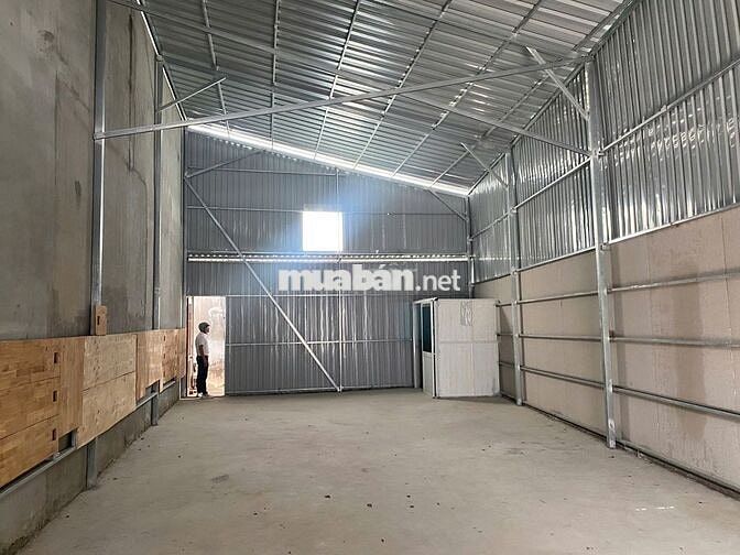 Bán đất tặng kho đường An Phú Đông 3, DT: 116m2. Thổ cư 111m2