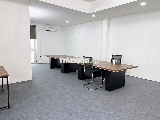 Cho thuê văn phòng 65m2 - 80m2 ở căn góc Khánh Hội Q.4 giá chỉ 15tr