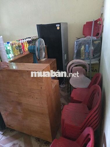 Cần sang gấp quán chè và sinh tố