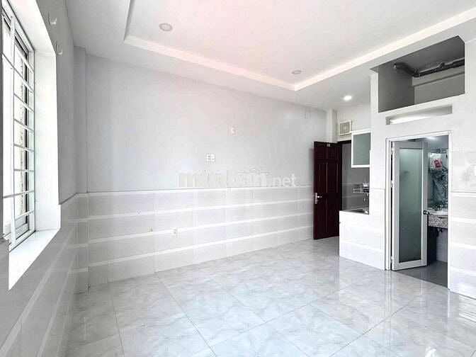 CĂN HỘ TẠI TRẦN XUÂN SOẠN GẦN UFM