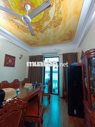DÂN XÂY 7 TẦNG THANG MÁY GIÁ 17,8 TỶ, NỘI THẤT XỊN, NGAY SÁT AEON HĐ.