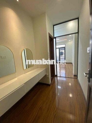 Cho thuê nhà Nguyễn Thị Minh Khai Q3, Trệt lửng 3 lầu ST, 40 triệu