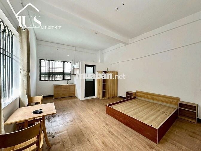 Cho thuê căn hộ full nội thất mới Quận 10 gần Vòng xoay Dân Chủ,