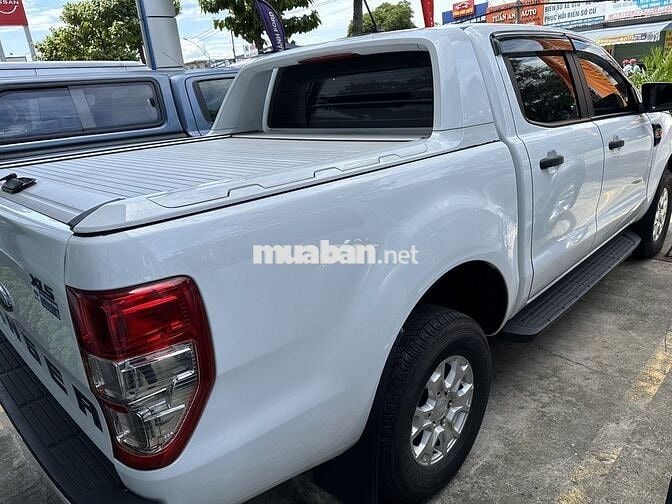 Ford Ranger 2022 số sàn, bảo hành 2026, vay70%