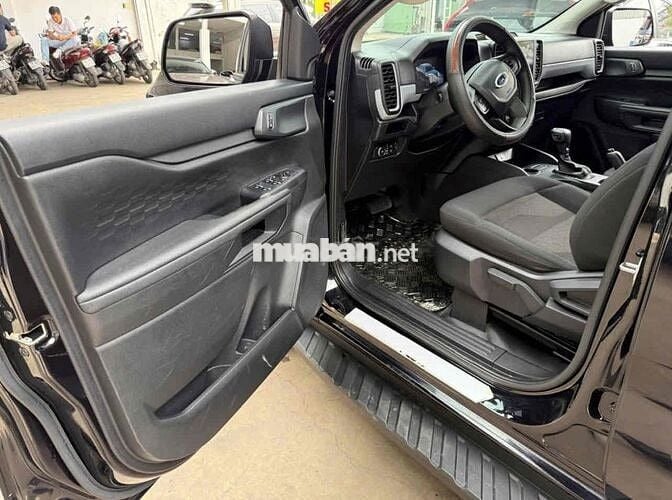 RANGER2023 XLS 2.0L 4x2 AT-BH 2026 GIÁ TL CÒN GÓP
