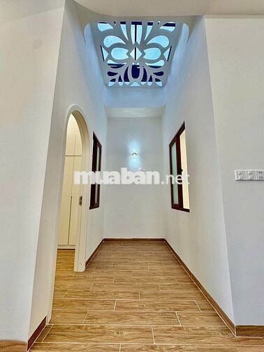 Bán Biệt Thự Vườn mặt tiền đường Liên Hoa