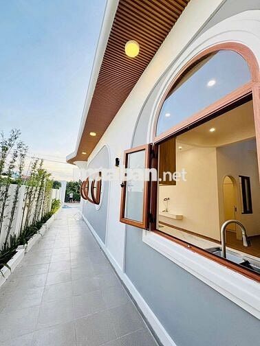 Bán Biệt Thự Vườn mặt tiền đường Liên Hoa