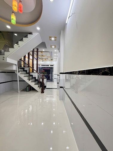 VỊ TRÍ SÁT MẶT TIỀN ĐƯỜNG LỚN PHÙ HỢP DI CHUYỂN QUA CÁC QUẬN