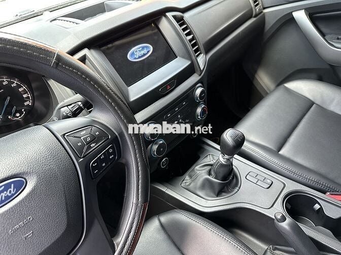 Ford Ranger 2022 số sàn, bảo hành 2026, vay70%