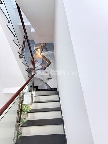 VỊ TRÍ SÁT MẶT TIỀN ĐƯỜNG LỚN PHÙ HỢP DI CHUYỂN QUA CÁC QUẬN