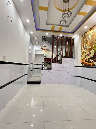 VỊ TRÍ SÁT MẶT TIỀN ĐƯỜNG LỚN PHÙ HỢP DI CHUYỂN QUA CÁC QUẬN