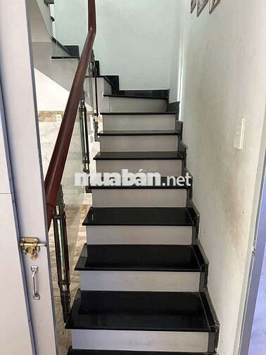 Cho Thuê Nhà Nguyên Căn Đường Nguyễn Ảnh Thủ ( sau UBND xã Bà Điểm )