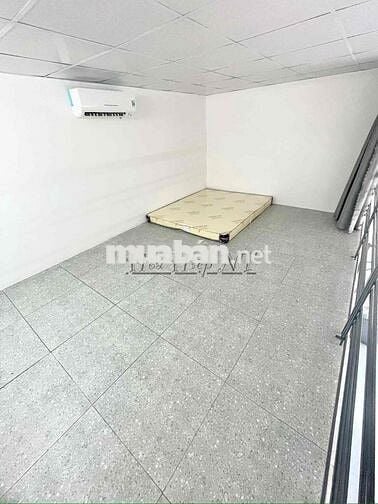 Minihouse Mặt Tiền Diện Tích Rộng Rãi