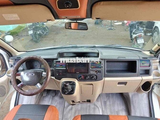 Ford Transit van 6 chỗ đời 217