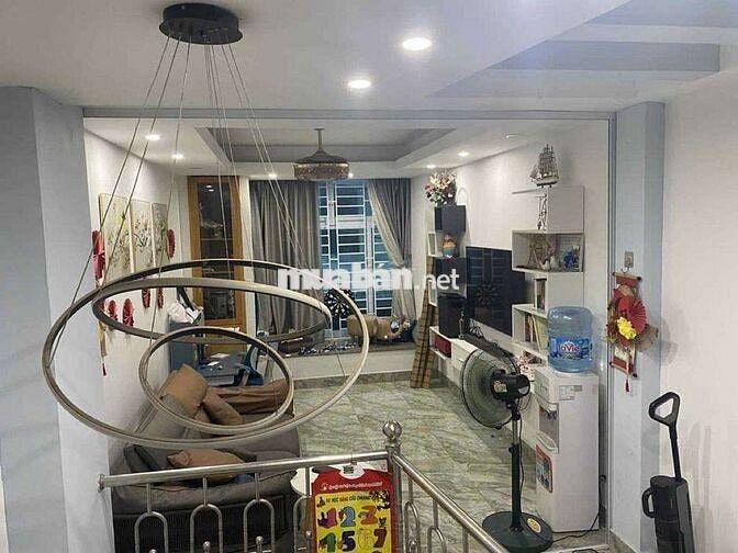 Bán nhà Xuân Đỉnh gần CV Hòa Bình -giáp  Ngoại Giao Đoàn-Phạm Văn Đồng